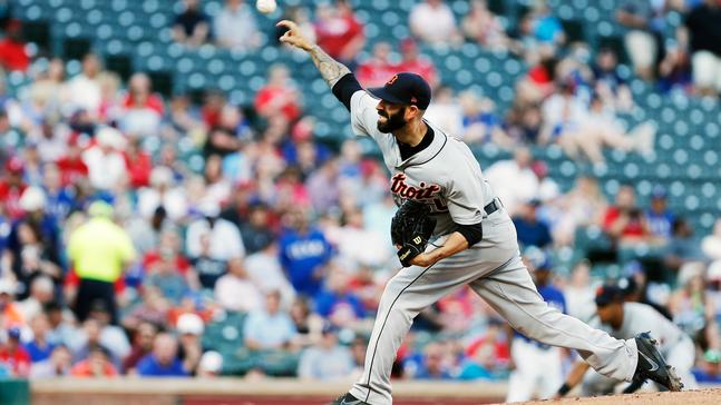 Tigers spoil Adrian Beltre's 3-hit return, beat Rangers 7-4