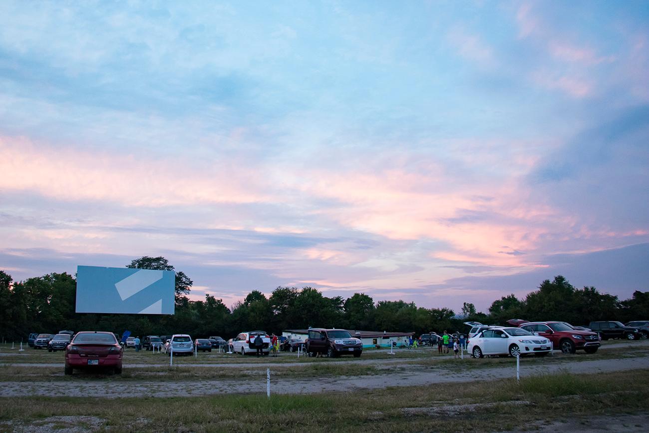 The Holiday Auto Theatre Is One of the Last DriveIns in Ohio