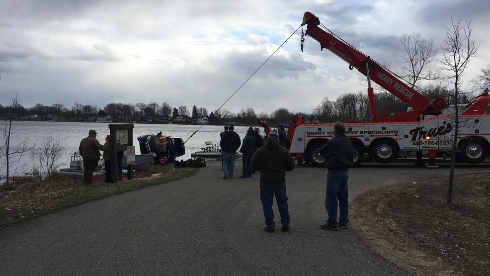 Man Found Inside Vehicle Submerged In Cedar Lake Identified By ...