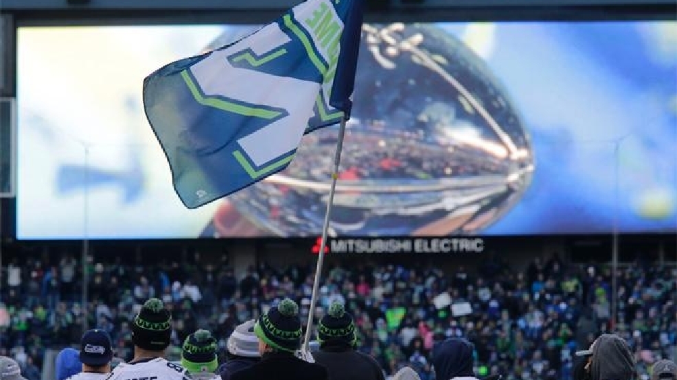 140205_a_sea_parade_Seahawks_Parade_Football_2.jpg