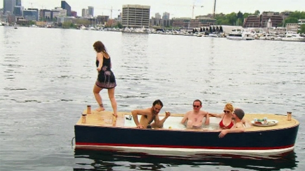 Hot Tub Boats Heat Up Seattle S Lake Union Komo