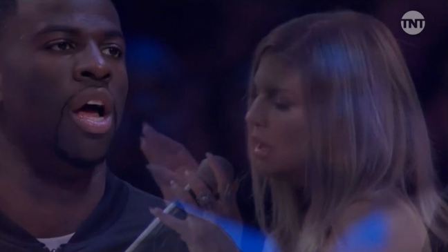 Fergie trends on Twitter following National Anthem rendition at NBA all-star game