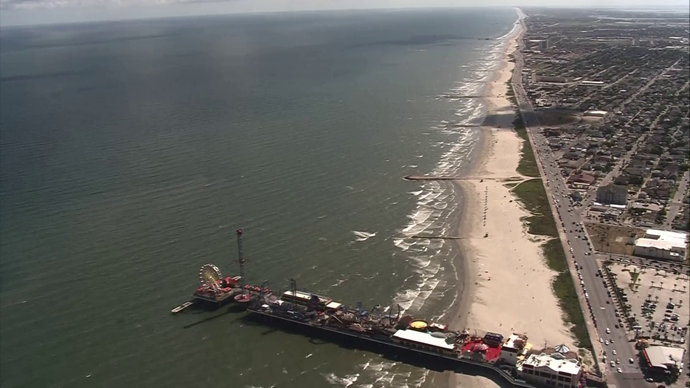 VIDEO Clear water in Galveston takes social media by storm KVII