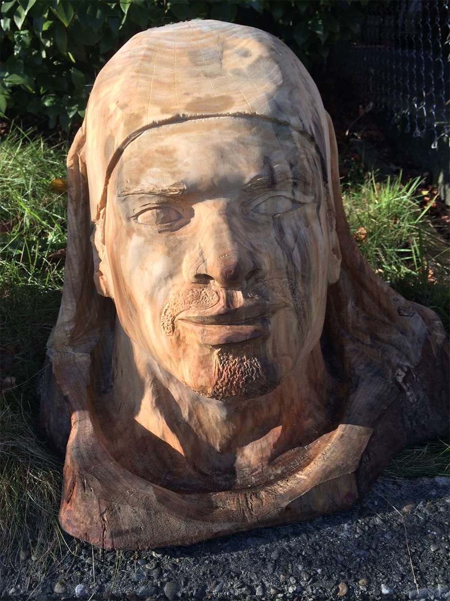 In Case You Missed It on KOMONews.com earlier this week: As the Seahawks sharpen their talons for next week's playoff game, a local artist is sharpening his blade in tribute.