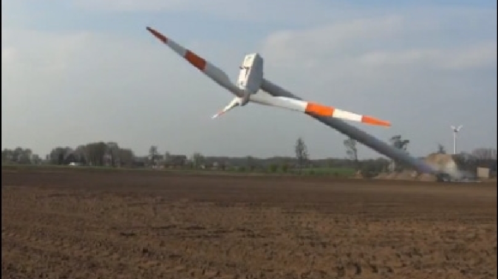 131101_wind_turbine.jpg