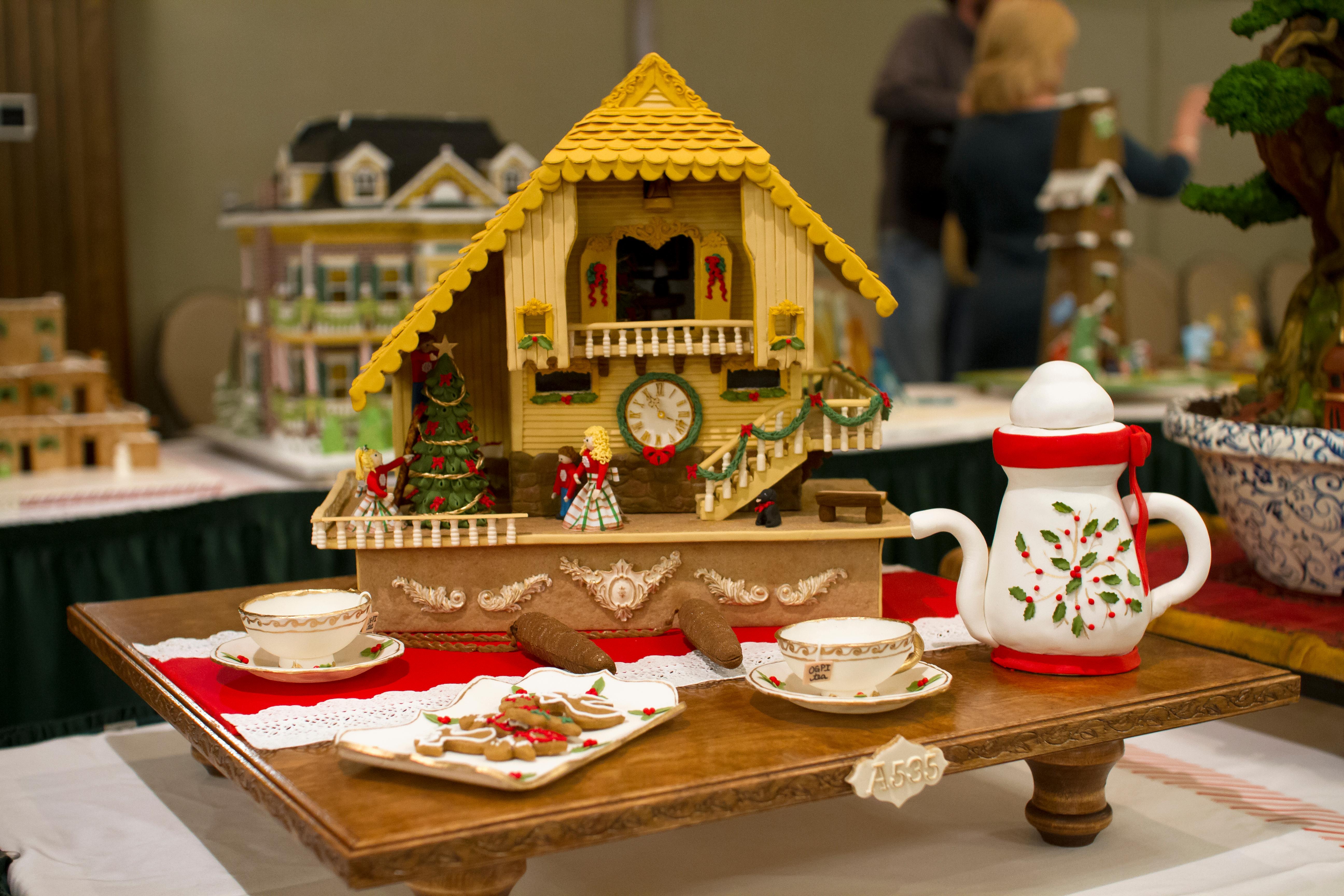Gallery | 2018 National Gingerbread House Competition | WLOS