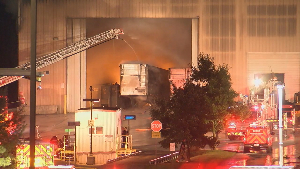 firefighters continue long battle with heavy fire at clarksburg recycling plant wjla clarksburg recycling plant wjla